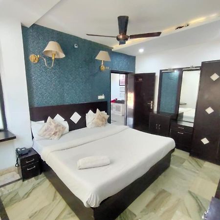 Hotel Laxman Resort By The Golden Taj Group &Hotels Agra  Dış mekan fotoğraf