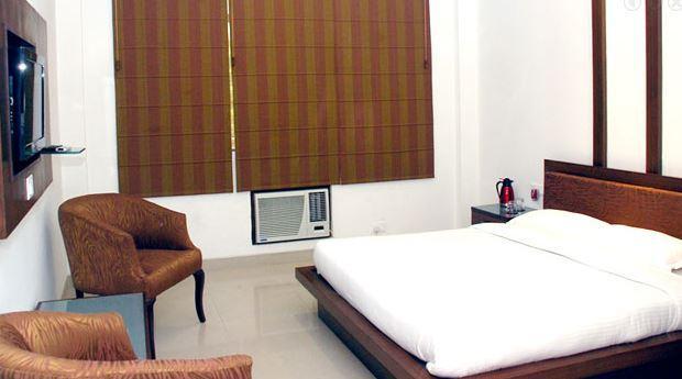 Hotel Laxman Resort By The Golden Taj Group &Hotels Agra  Dış mekan fotoğraf